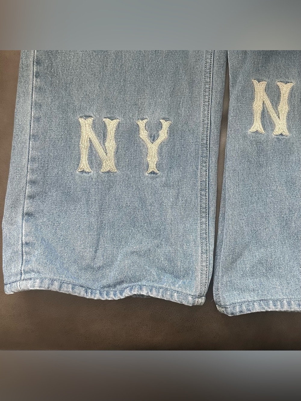 MLB Korea NY Yankees Logo Jeans Blue - Picture 5 of 7